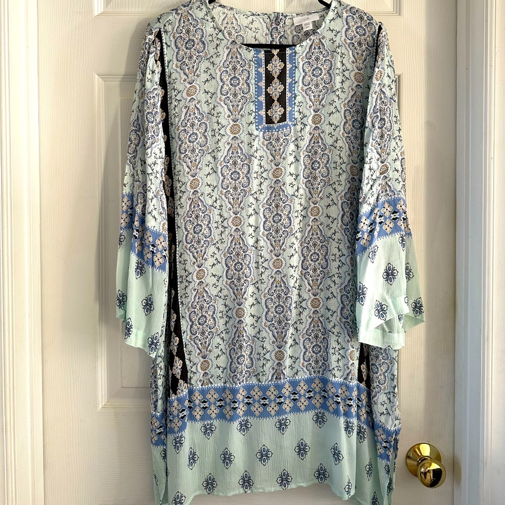J. Jill Floral Patterned Tunic in Blue and Cream